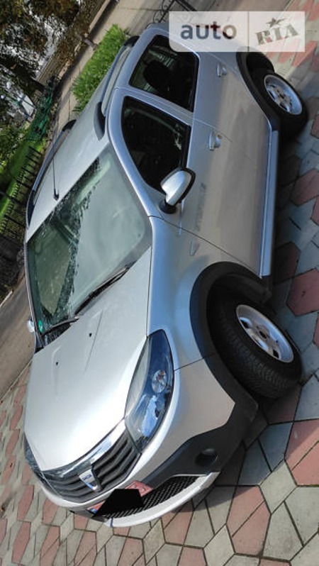 Dacia Sandero Stepway 2011  випуску Чернігів з двигуном 1.6 л бензин хэтчбек механіка за 6500 долл. 