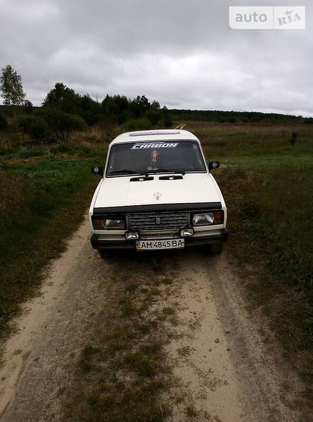 Lada 2105 1984  випуску Житомир з двигуном 1.3 л бензин седан механіка за 800 долл. 