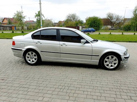 BMW 320 1999  випуску Рівне з двигуном 2 л дизель седан механіка за 1850 долл. 