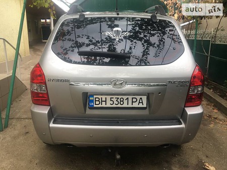 Hyundai Tucson 2004  випуску Одеса з двигуном 2 л дизель позашляховик механіка за 7800 долл. 