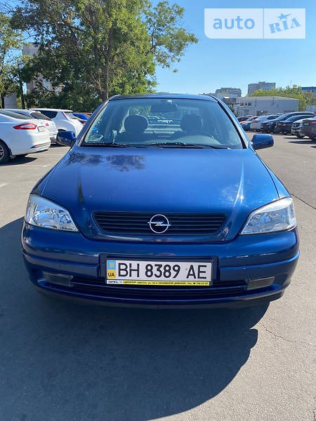 Opel Astra 2005  випуску Одеса з двигуном 1.6 л бензин седан механіка за 5200 долл. 