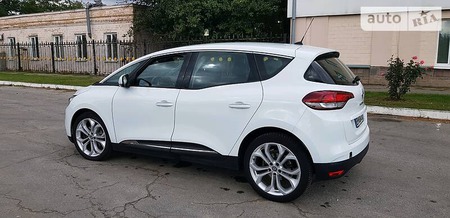 Renault Scenic 2017  випуску Полтава з двигуном 1.5 л дизель мінівен автомат за 15300 долл. 