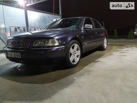 Audi A8 2000  випуску Одеса з двигуном 2.5 л дизель седан автомат за 3200 долл. 