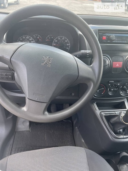 Peugeot Bipper 2010  випуску Кропивницький з двигуном 1.4 л дизель мінівен механіка за 3500 долл. 