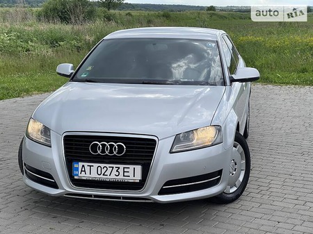 Audi A3 Limousine 2012  випуску Івано-Франківськ з двигуном 1.8 л бензин хэтчбек механіка за 8250 долл. 