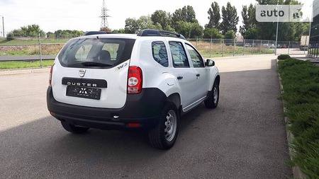 Dacia Duster 2013  випуску Дніпро з двигуном 1.6 л бензин позашляховик механіка за 9990 долл. 