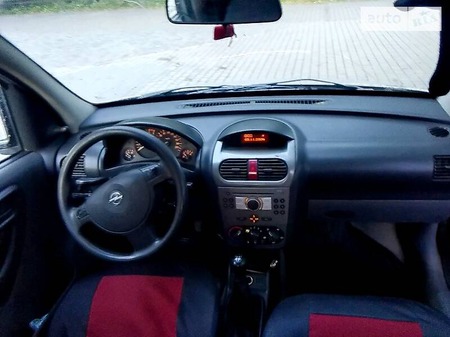 Opel Combo Life 2004  випуску Івано-Франківськ з двигуном 1.7 л дизель мінівен механіка за 1449 долл. 