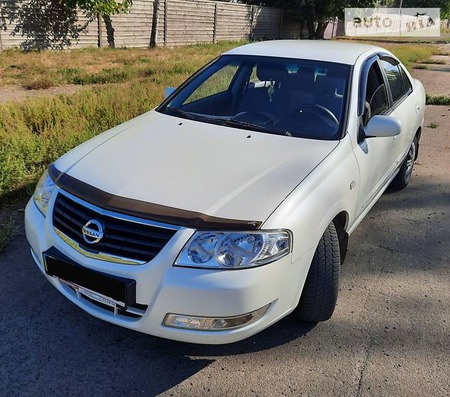 Nissan Almera Classic 2009  випуску Черкаси з двигуном 1.6 л бензин седан автомат за 7000 долл. 