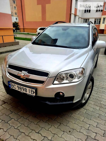 Chevrolet Captiva 2010  випуску Львів з двигуном 2 л дизель позашляховик автомат за 10500 долл. 