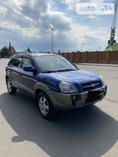 Hyundai Tucson 2007  випуску Одеса з двигуном 2 л бензин позашляховик механіка за 8200 долл. 