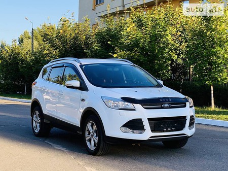 Ford Kuga 2016  випуску Київ з двигуном 0 л дизель позашляховик автомат за 16200 долл. 