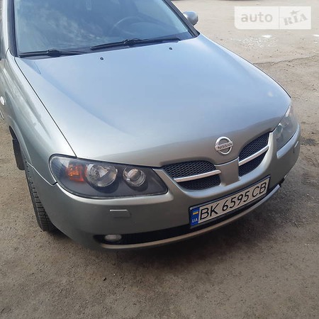 Nissan Almera 2005  випуску Рівне з двигуном 1.8 л  седан автомат за 4300 долл. 