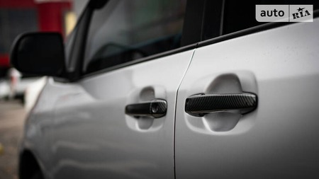 Toyota Sienna 2014  випуску Київ з двигуном 3.5 л бензин мінівен автомат за 18300 долл. 