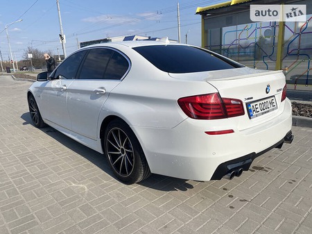 BMW 528 2013  випуску Дніпро з двигуном 2 л бензин седан автомат за 17800 долл. 