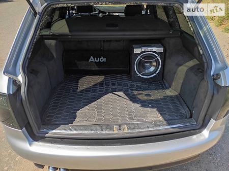 Audi A6 Limousine 2003  випуску Одеса з двигуном 2.5 л дизель універсал механіка за 5400 долл. 