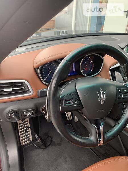Maserati Ghibli 2015  випуску Київ з двигуном 3 л бензин седан автомат за 34500 долл. 
