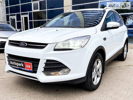 Ford Kuga 2013  випуску Харків з двигуном 2 л дизель позашляховик автомат за 14590 долл. 