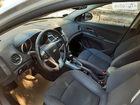 Chevrolet Cruze 2013  випуску Суми з двигуном 2 л дизель хэтчбек механіка за 7999 долл. 