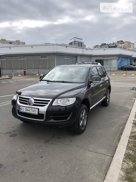 Volkswagen Touareg 2007  випуску Київ з двигуном 3.6 л бензин позашляховик автомат за 11900 долл. 