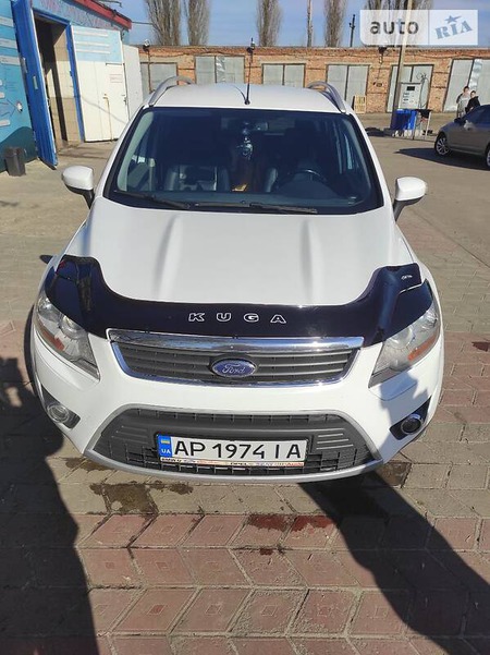 Ford Kuga 2010  випуску Запоріжжя з двигуном 2.5 л бензин позашляховик автомат за 10500 долл. 