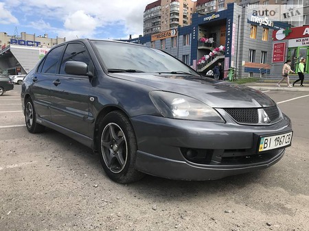 Mitsubishi Lancer 2005  випуску Харків з двигуном 2 л  седан механіка за 5400 долл. 