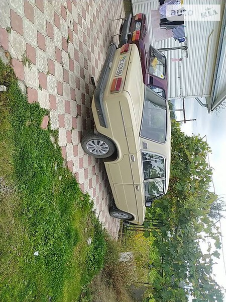 Lada 2103 1975  випуску Івано-Франківськ з двигуном 1.3 л бензин седан механіка за 850 долл. 