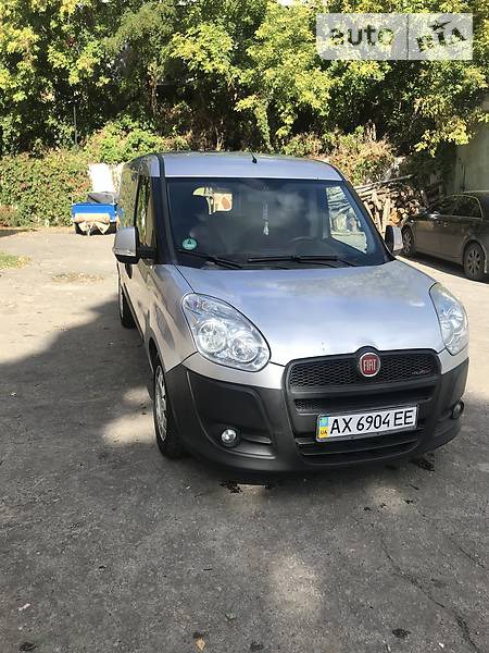 Fiat Doblo 2010  випуску Харків з двигуном 1.6 л бензин мінівен механіка за 5700 долл. 