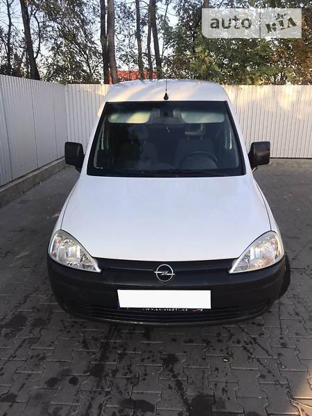 Opel Combo Life 2011  випуску Івано-Франківськ з двигуном 1.7 л дизель мінівен механіка за 5600 долл. 