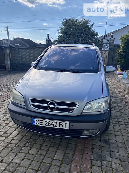 Opel Zafira Tourer 2003  випуску Чернівці з двигуном 2.2 л дизель мінівен механіка за 4700 долл. 