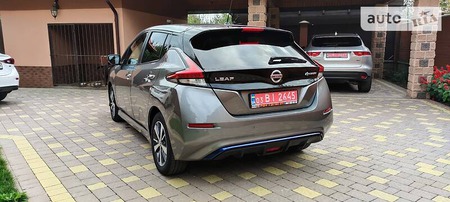 Nissan Leaf 2018  випуску Ужгород з двигуном 0 л електро хэтчбек автомат за 18350 долл. 
