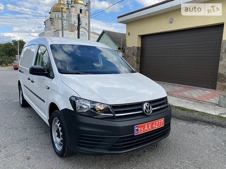 Volkswagen Caddy 2019  випуску Черкаси з двигуном 2 л дизель мінівен автомат за 15199 долл. 