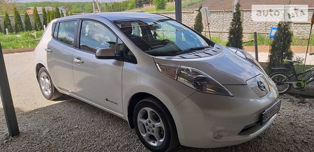 Nissan Leaf 2013  випуску Тернопіль з двигуном 0 л електро хэтчбек автомат за 9700 долл. 