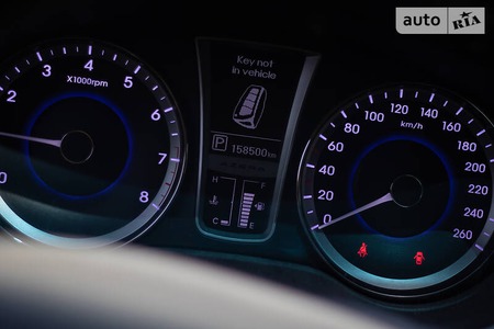 Hyundai Azera 2012  випуску Київ з двигуном 0 л бензин седан автомат за 12900 долл. 