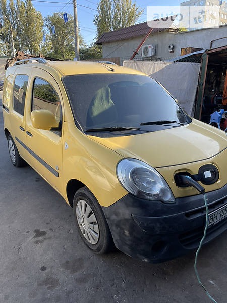 Renault Kangoo 2013  випуску Одеса з двигуном 0 л електро мінівен автомат за 6000 долл. 