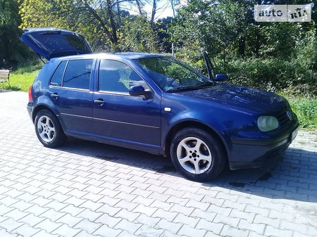 Volkswagen Golf 1999  випуску Львів з двигуном 1.9 л дизель хэтчбек механіка за 1500 долл. 