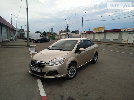 Fiat Linea 2014  випуску Харків з двигуном 1.4 л  седан механіка за 6200 долл. 