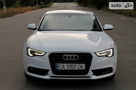 Audi A5 2012  випуску Черкаси з двигуном 1.8 л бензин седан автомат за 14350 долл. 