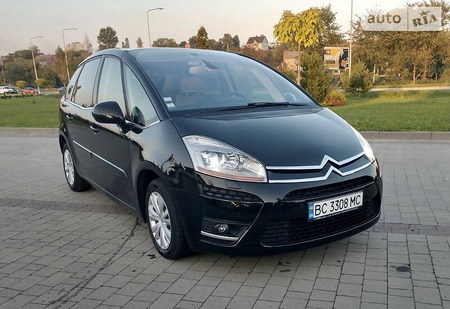 Citroen C4 Picasso 2009  випуску Львів з двигуном 1.6 л дизель мінівен автомат за 7900 долл. 