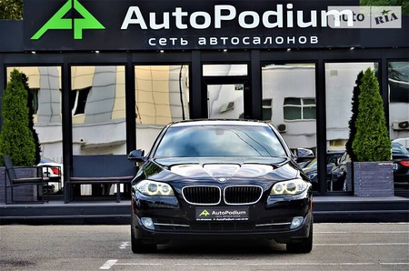 BMW 535 2011  випуску Київ з двигуном 3 л бензин седан автомат за 15999 долл. 