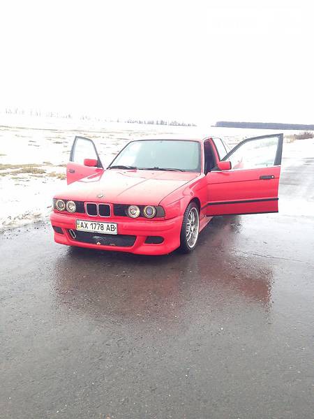 BMW 525 1991  випуску Харків з двигуном 2.5 л бензин седан механіка за 4000 долл. 