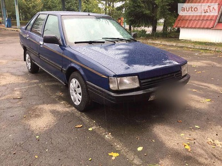 Renault 21 1988  випуску Луцьк з двигуном 1.7 л бензин седан механіка за 1100 долл. 