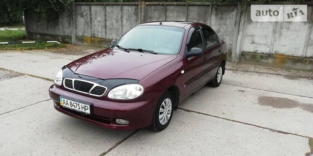 Daewoo Lanos 2008  випуску Чернігів з двигуном 1.5 л бензин седан механіка за 3700 долл. 