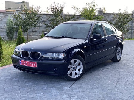 BMW 318 2003  випуску Рівне з двигуном 1.8 л бензин седан механіка за 5200 долл. 