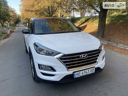 Hyundai Tucson 2020  випуску Дніпро з двигуном 2 л  позашляховик автомат за 24500 долл. 