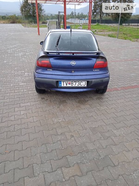 Opel Tigra 1994  випуску Ужгород з двигуном 0 л бензин купе механіка за 1000 долл. 