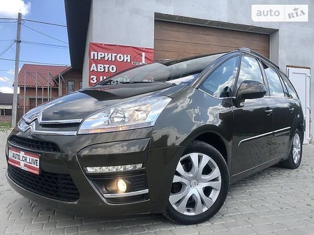 Citroen C4 Picasso 2010  випуску Львів з двигуном 2 л дизель мінівен автомат за 8400 долл. 