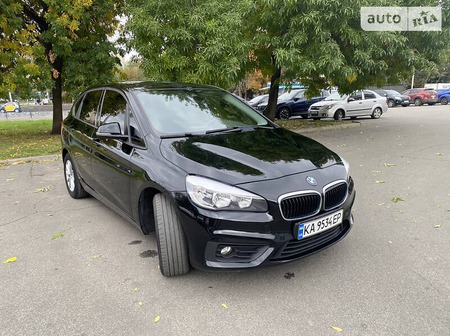 BMW 218 2015  випуску Київ з двигуном 2 л дизель позашляховик автомат за 16500 долл. 