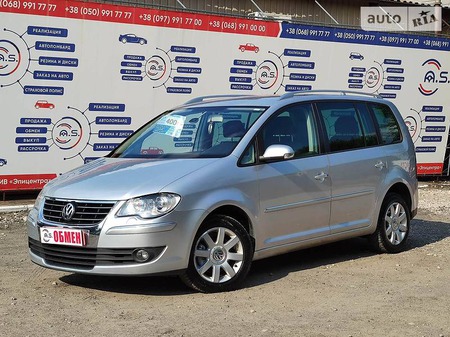 Volkswagen Touran 2007  випуску Дніпро з двигуном 1.4 л бензин мінівен механіка за 7800 долл. 