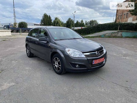 Opel Astra 2009  випуску Рівне з двигуном 0 л бензин хэтчбек механіка за 5800 долл. 