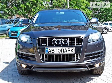 Audi Q7 2013  випуску Дніпро з двигуном 3 л дизель позашляховик автомат за 23900 долл. 